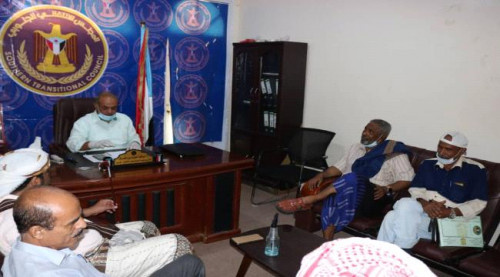 رئيس انتقالي حضرموت يناقش مع مقدم قبيلة اليزيدي المستجدات الامنية بالوادي