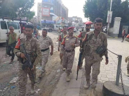 وسط تحذيرات شديدة اللهجة من تفجير الوضع.. مليشيات الإصلاح تواصل التمرد على محافظ تعز