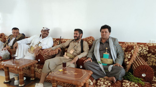 وصول قيادي بارز في الإصلاح برتبة عقيد إلى حضن الحوثي.. (الاسم والصورة)