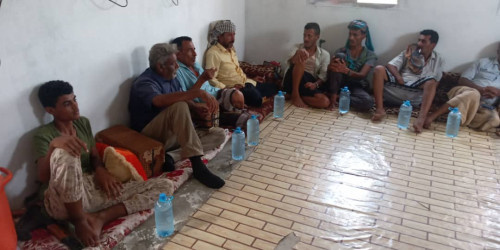 قيادات عسكرية في محور أبين تزور اسرة الشهيد البطل صلاح بن عتيق بزنجبار