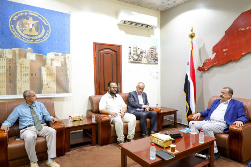 اللواء بن بريك يستقبل رئيس منظمة أطباء بلا حدود في العاصمة عدن