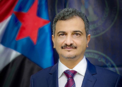 لملس يُعزّي القائد مازن الجنيدي وآل جنيد في وفاة القائد البطل فهد الجنيدي