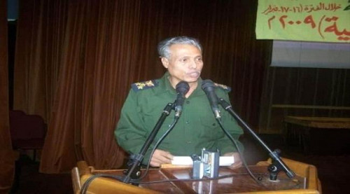 مدير أمن عدن ينفي امتلاكه حسابات على مواقع التواصل الاجتماعي