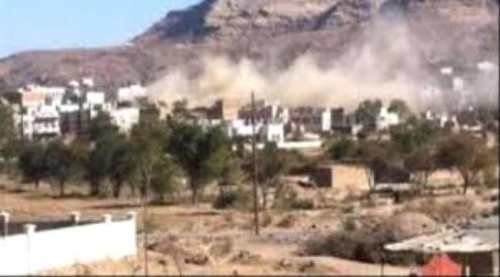 لوقف انتصارات القوات الجنوبية.. مليشيا الحوثي تقصف مناطق مريس بالصواريخ