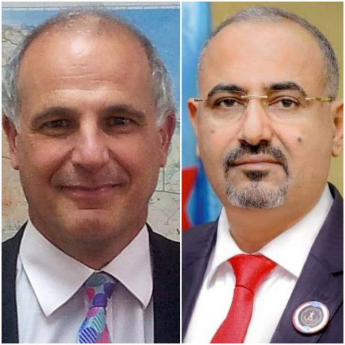 عبر الاتصال المرئي.. الرئيس الزُبيدي يعقد اجتماعاً مع سفير المملكة المتحدة