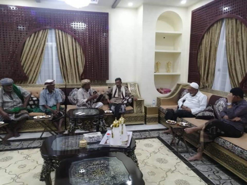 لقاء للعطاس مع مقادمة وأعيان آل باذبيان يؤكد على أهمية تصحيح الاختلالات في الكيانات الحضرمية ودمجها في كيان واحد