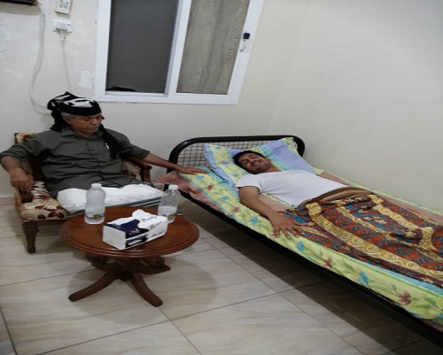 العميد الحوتري يطمئن على صحة نائب مدير الإدارة الإعلامية بانتقالي محافظة أبين