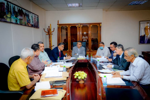 برئاسة المحافظ لملس.. مجلس إدارة صندوق النظافة والتحسين يناقش قضيتي الأصول المنهوبة وحديقة عدن الكبرى