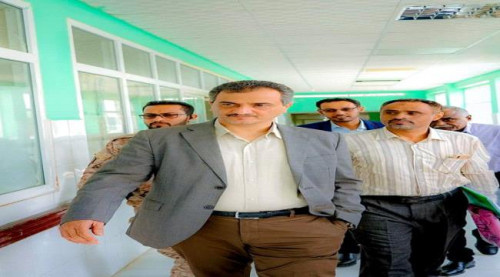 في بيانٍ لهم.. موظفو مستشفى 22 مايو يؤيدون قرار محافظ عدن بإقالة إدارة المستشفى
