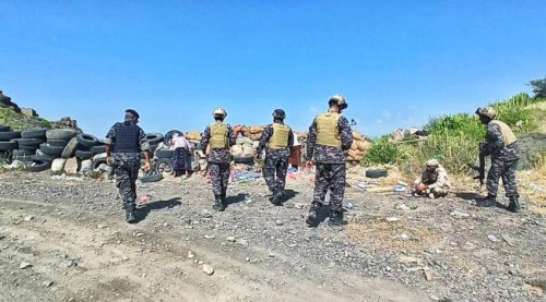 قوات حماية المنشآت الحكومية تسير قافلة مساعدات لأبطال الجبهات بالضالع