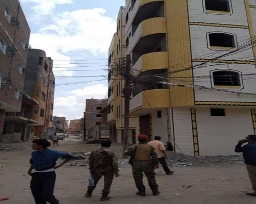 عدن.. حملة لإزالة الربط العشوائي في المنصورة