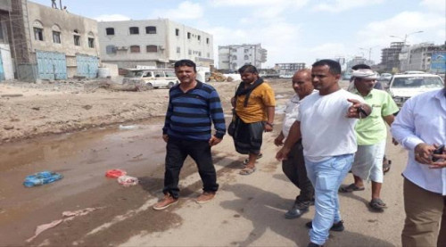 مأمور دار سعد ينفذ زيارات مفاجئة للمؤسسات الحكومية في المديرية ويوجه بمحاسبة المقصرين