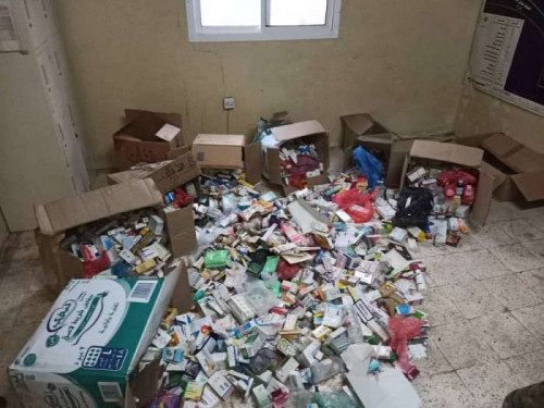 الأجهزة الأمنية تضبط كميات كبيرة من الأدوية التالفة بالعاصمة عدن