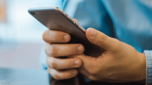 "تطبيق إخواني" يثير القلق في أوروبا.. وتحركات لحظره