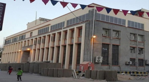 نقابة البنك المركزي تدعو لإنقاذه من الإدارة الحالية
