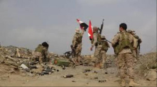 خيانة جديدة.. مليشيا الإخوان تسلم مواقعها شرق تعز للحوثي