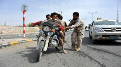 حزام أبين الأمني يصدر قراراً بحظر قيادة الدراجات النارية في عاصمة المحافظة