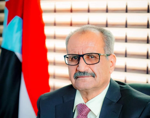 الجعدي يؤدي واجب العزاء في وفاة الشيخ صالح الشاجري