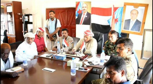 رئيس انتقالي سقطرى يترأس اجتماعاً مشتركاً للقيادات الأمنية والعسكرية وأعضاء الهيئة التنفيذية