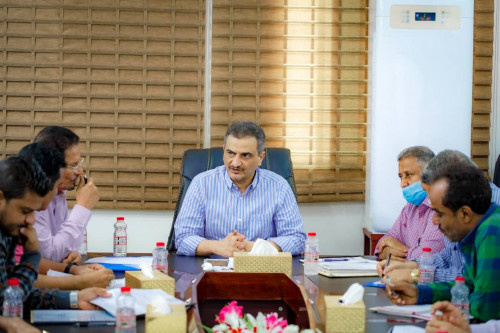 لملس يشدد على أهمية دور مدراء المديريات في تطبيع الحياة ومحاربة الظواهر الدخيلة على المجتمع