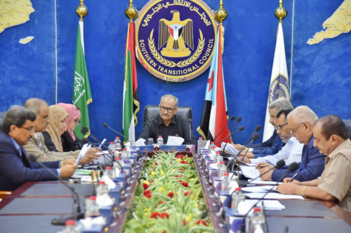 هيئة رئاسة المجلس الانتقالي تدعو الضباط الجنوبيين في شقرة لرفض دعوات الزج بهم في محرقة الموت
