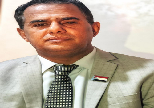 منصور صالح: ماتسمى بالشرعية دمية في يد حزب الإصلاح