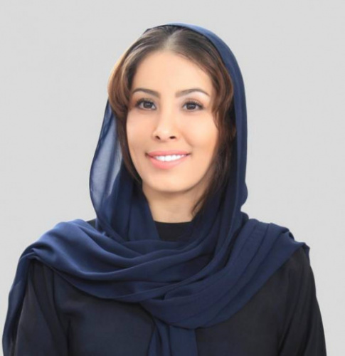 الكاتبة الخليجية نورا المطيري تُعلق على إعلان حكومة اتفاق الرياض