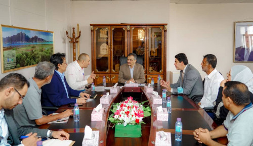 لملس يبحث مع مكتب "استشاريون مصريون" سير أعمال مشروع تطوير مرافق المياه والصرف الصحي بالعاصمة عدن