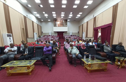 الأمانة العامة بالانتقالي والهيئة التنفيذية العُليا لمنسقية المجلس في جامعة عدن تكرمان الأكاديميين الحاصلين على عضوية الاتحاد الدولي للغة العربية