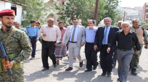 الوزير السقطري يزور عدد من مرافق الثروة السمكية بالعاصمة عدن