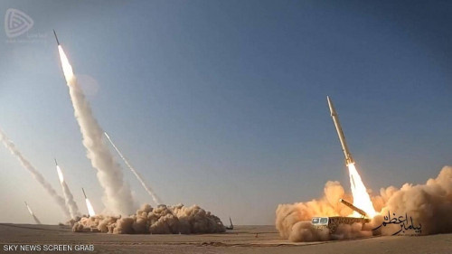 إيران ترفع التوتر.. صواريخها سقطت قرب حاملة طائرات أميركية
