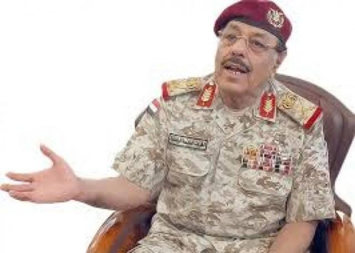 الأحمر يهاجم السعودية والحكومة ويهدد بإشعال الحرب مع المجلس الانتقالي