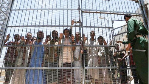 8 آلاف معتقل في سجن&rdquo; الصالح&rdquo; بتعز وملايين الريالات.. طرق حوثية للابتزاز والتنكيل بـ&rdquo;الشماليين&rdquo; اثناء سفرهم