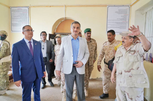 الخُبجي ولملس يطّلعان على سير العمل في هيئة العمليات المشتركة للقوات المسلحة الجنوبية