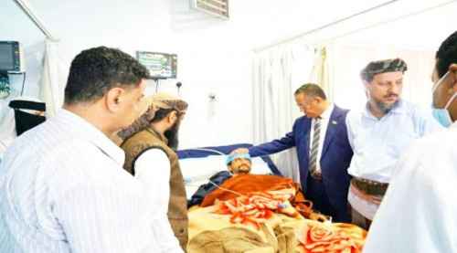 الخُبجي يطمئن على الأحوال الصحية لجرحى الحادث الإرهابي الذي استهدف قيادة ألوية الدعم والإسناد