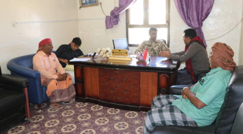 إدارة حقوق الإنسان بتنفيذية انتقالي سقطرى تزور إدارة شرطة المحافظة وتطلع على أحوال المحتجزين فيها