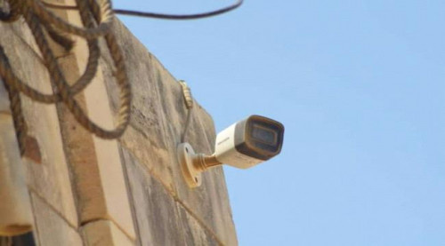 شرطة سقطرى تنشر كاميرات مراقبة لتعزيز الأمن