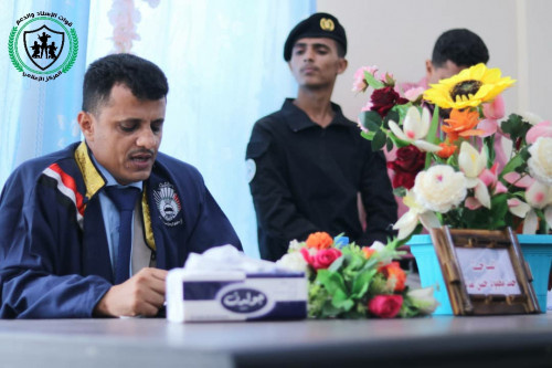 الماجستير بامتياز في القانون للقائد أحمد محمود كتيبة حزم عدن1 من جامعة عدن