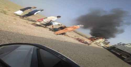 لحج.. احتراق 5 مواطنين داخل سيارة بطور الباحة