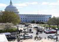 مقتل شرطي أميركي في هجوم بسيارة عند مبنى الكابيتول