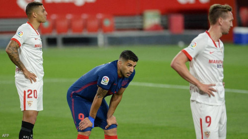 هدف في مرمى أتلتيكو.. هدية إشبيلية لبرشلونة وريال مدريد
