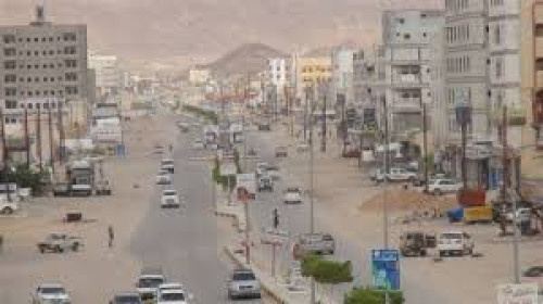 سلطة الإخوان في شبوة يفرضون إتاوات جديدة على المحال التجارية