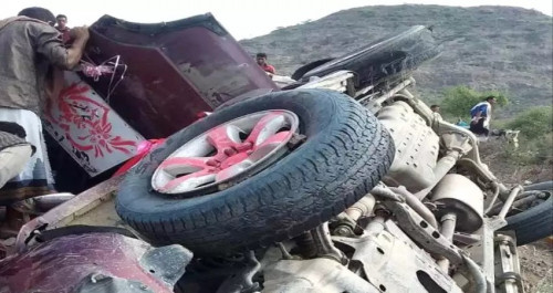 حادث مروري مروع يتسبب بوفاة وإصابة 16 شخصاً على طريق عدن - المخا