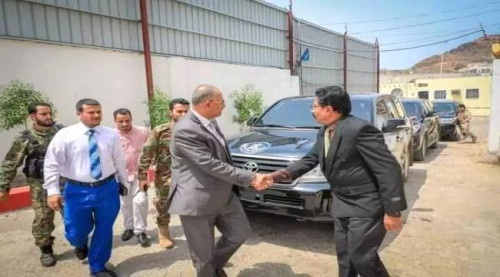 قيادة الحزام الأمني في أبين ترحب بعودة الرئيس عيدروس الزُبيدي