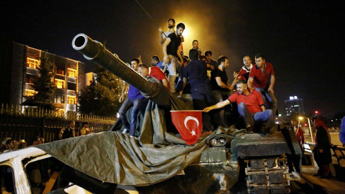 وثائق مسربة: الرواية الرسمية التركية بشأن الانقلاب "مفبركة" والاعترافات انتزعت عنوة
