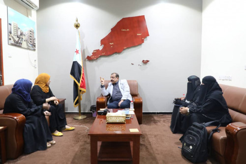 اللواء بن بريك يلتقي رئيسة جمعية ذوي الاحتياجات الخاصة للتنمية بالعاصمة عدن