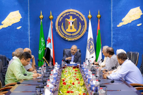 الرئيس الزُبيدي يلتقي رئيس وأعضاء جمعية ردفان ويشيد بدورها الرائد في ترسيخ قيم التصالح والتسامح