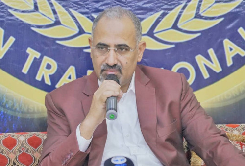 الرئيس الزُبيدي: إعادة مكانة أبين العلمية والثقافية والتاريخية ضرورة مُلحة