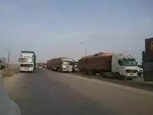 سلطة شبوة الإخوانية تُفرض إتاوات جديدة مضاعفة على الشاحنات