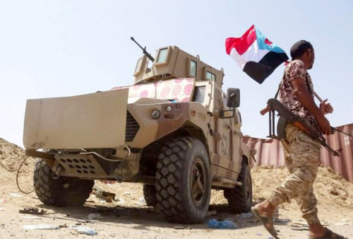 صحيفة دولية: تحرّكات الإخوان في شبوة تعيد العلاقة بين الحكومة اليمنية والانتقالي الجنوبي إلى مربع التوتّر